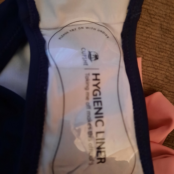 NWT One-piece Swimsuit Cupshe - Picture 7 of 9